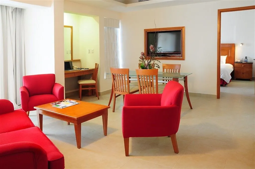 Hotel Ambiance Suites Cancun