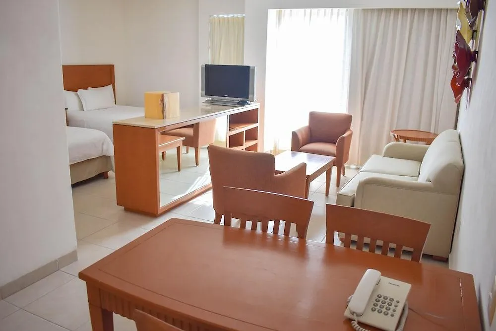 Ambiance Suites Cancún 4*,