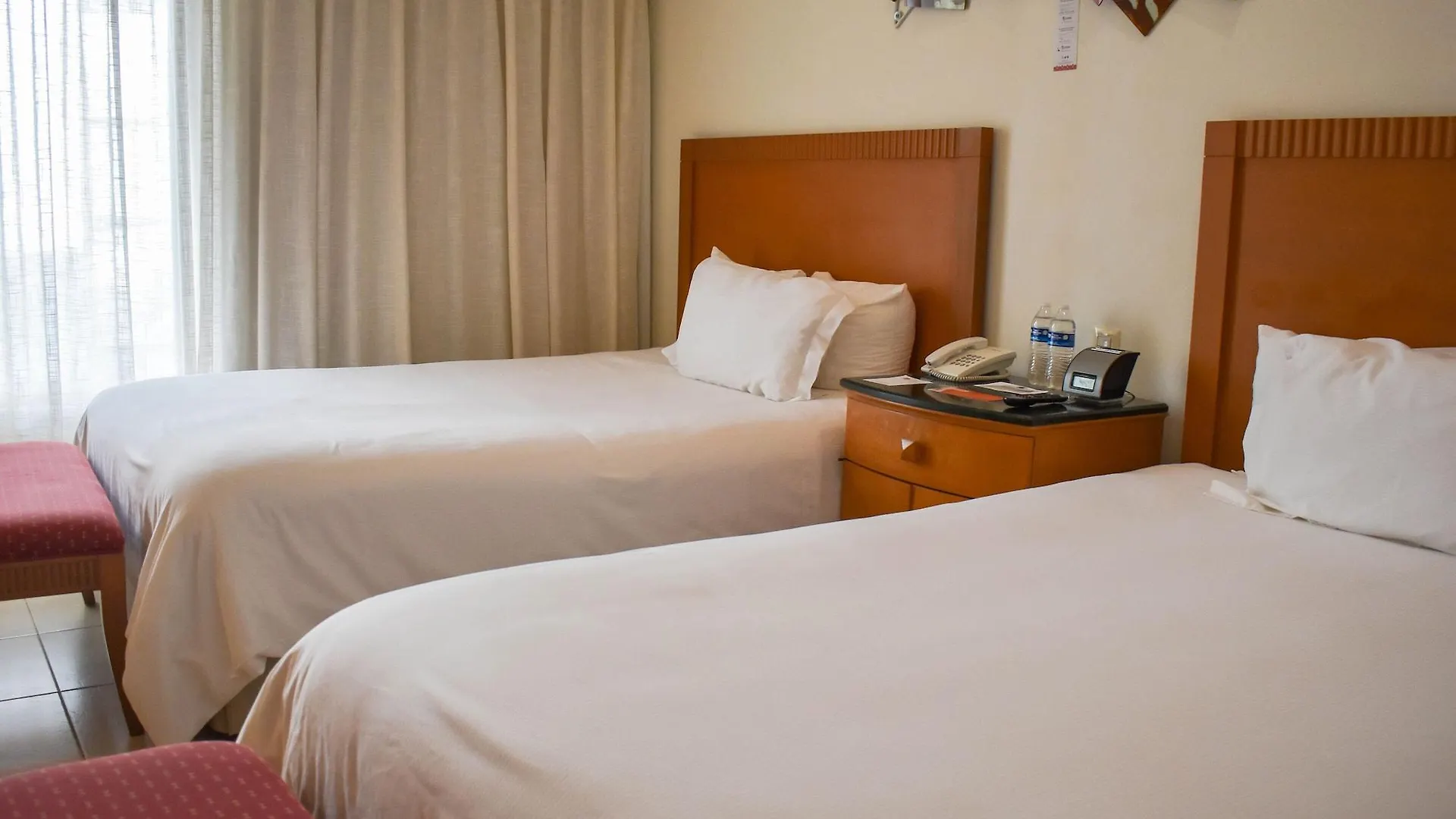 Ambiance Suites Cancún 4*,