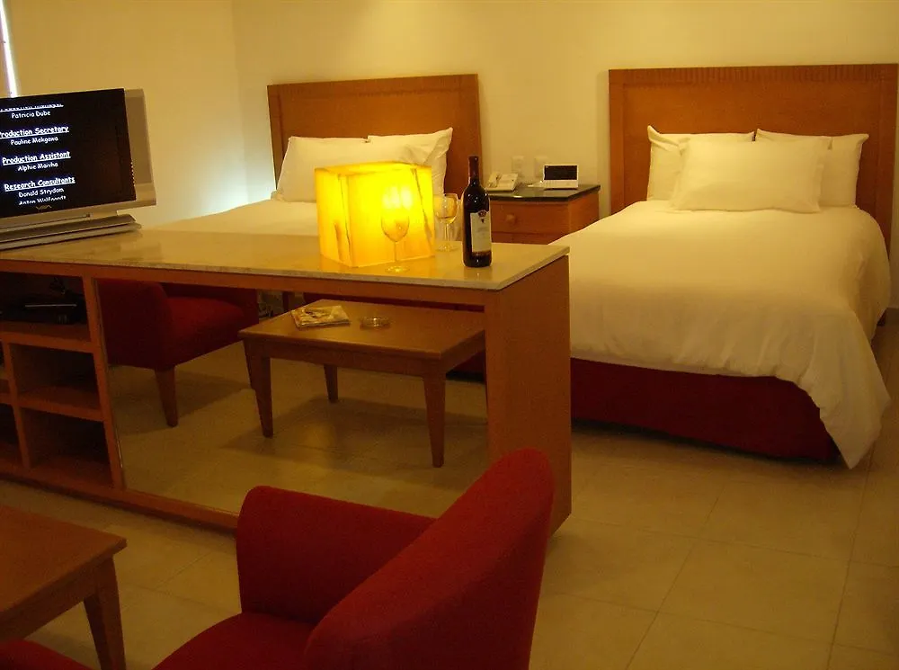 Ambiance Suites Cancún Hotel