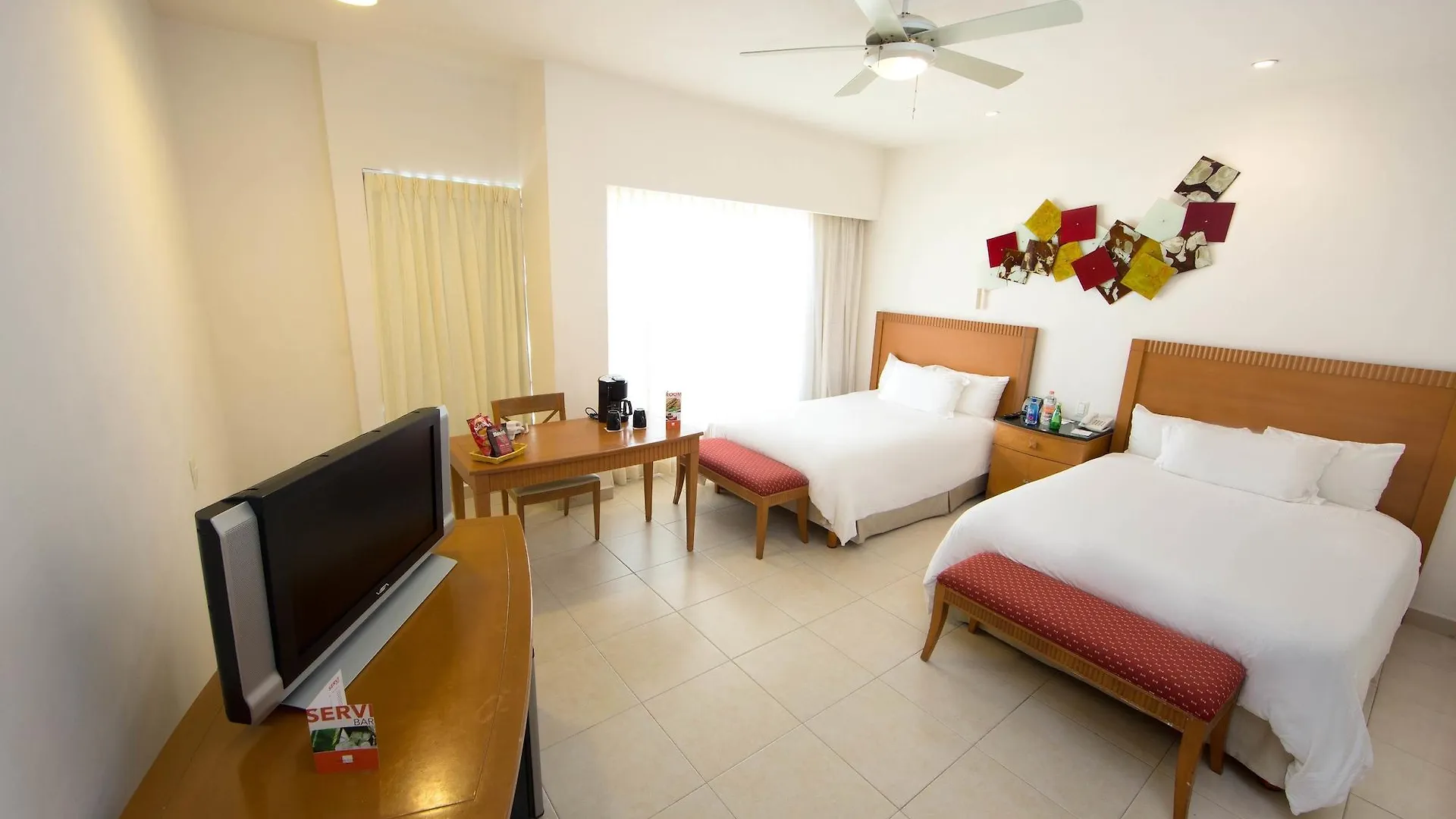 Hotel Ambiance Suites Cancún